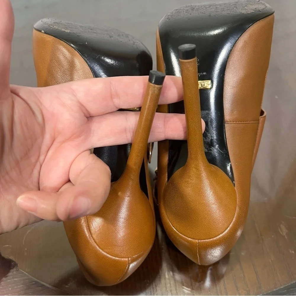 GUCCI gold studded TOM women’s ankle booties with super sexy 4” stilettos 7.5 - Picture 9 of 14